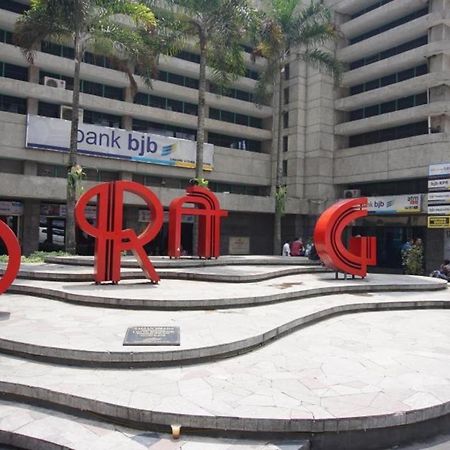 Raffleshom Hotel Bandung Kültér fotó