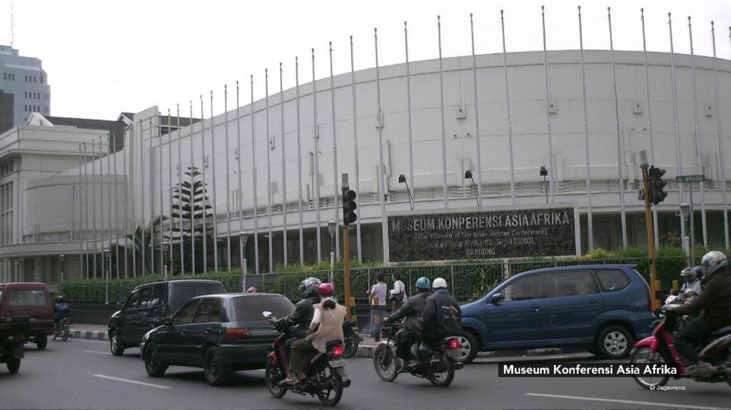 Raffleshom Hotel Bandung Kültér fotó