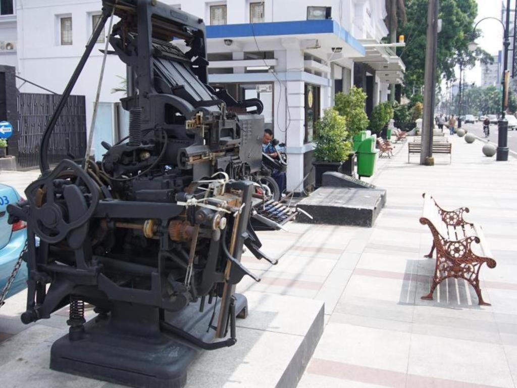 Raffleshom Hotel Bandung Kültér fotó